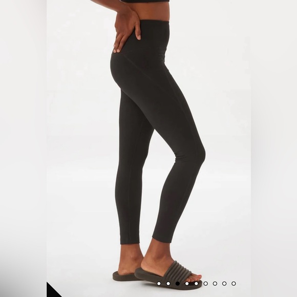 Girlfriend Collective Black Compressive High-Rise Legging - Picture 3 of 16